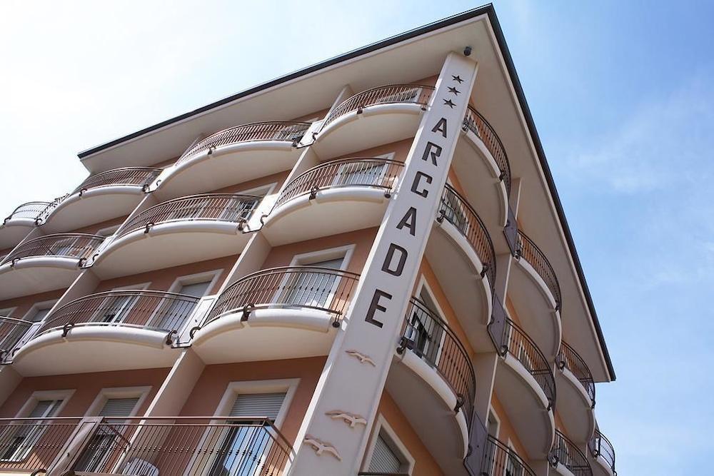 Hotel Arcade Rimini Extérieur photo