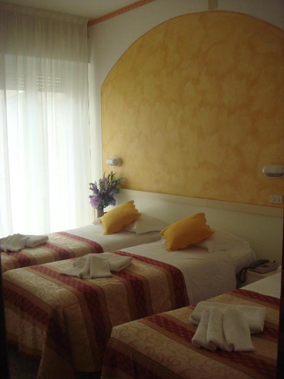 Hotel Arcade Rimini Chambre photo
