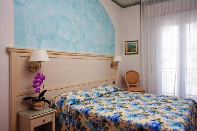 Hotel Arcade Rimini Extérieur photo
